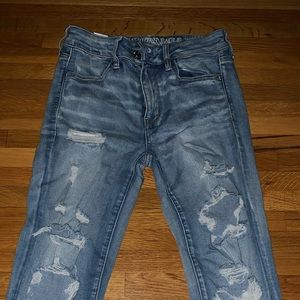 (Worn once) American Eagle jeans!